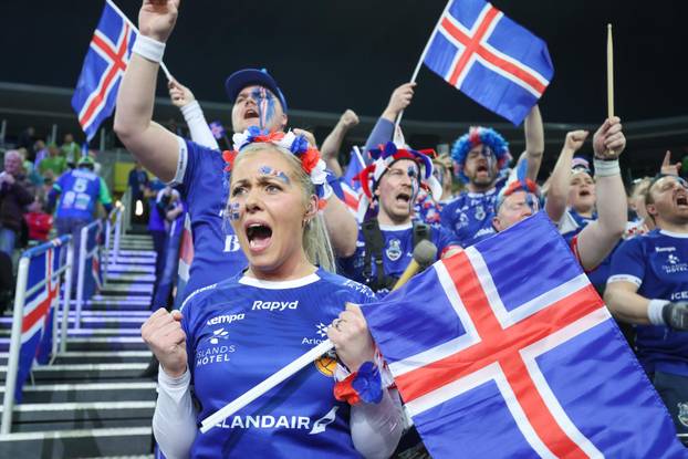 IHF Svjetsko rukometno prvenstvo 2025., Slovenija - Island