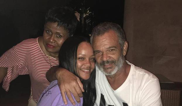 Died Rihanna’s father Ronald Fenty: had a turbulent relationship