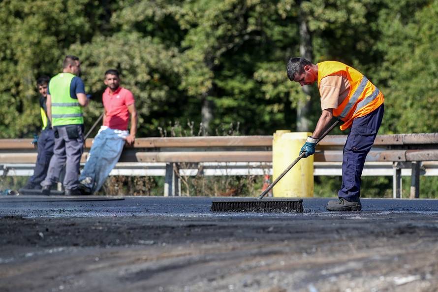 Završen je očevid na mjestu jučerašnje prometne nesreće na  autocesti A3 kod Ježeva