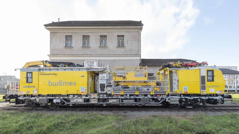 FOTO HŽ ima novu 'mašinu' za održavanje pruge, pogledajte