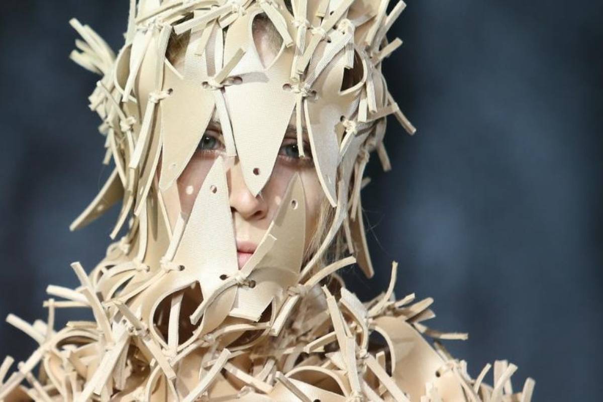 Futuristička kolekcija: Nose se maske koje su nalik na burke