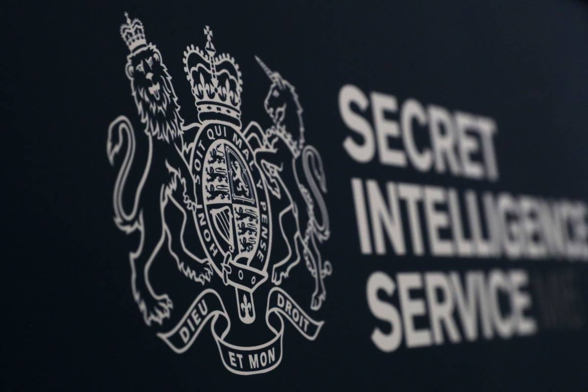 Britanski MI6 ispričao se zbog tretmana homoseksualaca: 'Do 1991. nisu smjeli raditi za nas'
