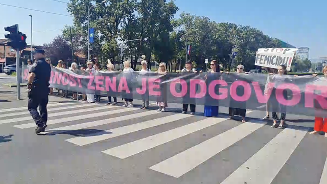 VIDEO Ženske udruge blokirale promet u Zagrebu: Sigurnost žena je odgovornost države!