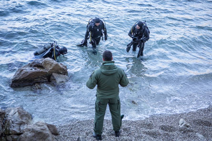Nesretni radnici imali su izbor: Požar ili skok u vodenu bujicu