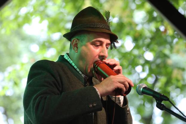 Delnice: 4. Rika fest - Državno prvenstvo u oponašanju rike jelena