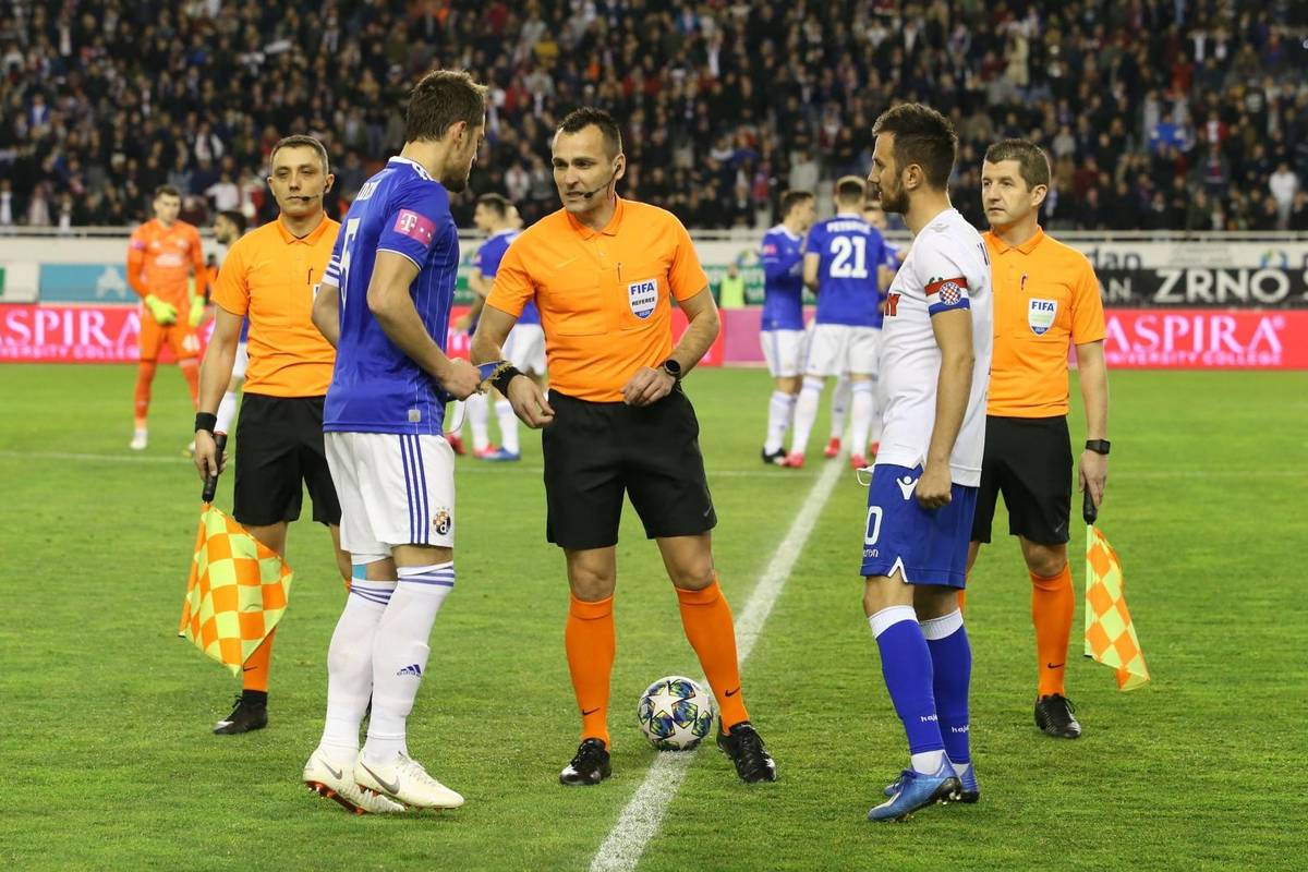 Bebek će 19. put suditi 'Vječni derbi', isključivao sedam igrača