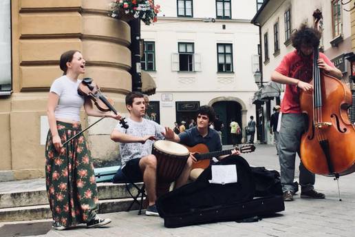 Mladi glazbenici svirat će u baru u Zagrebu: 'Mi radimo dernek!'