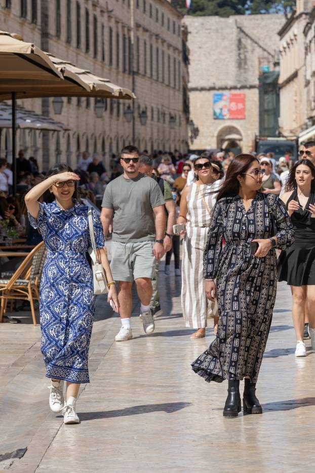 Sunčan i topao dan u Dubrovniku