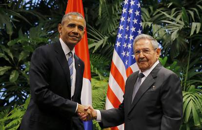 Raul Castro dočekao je Obamu u Palači revolucije u Havani