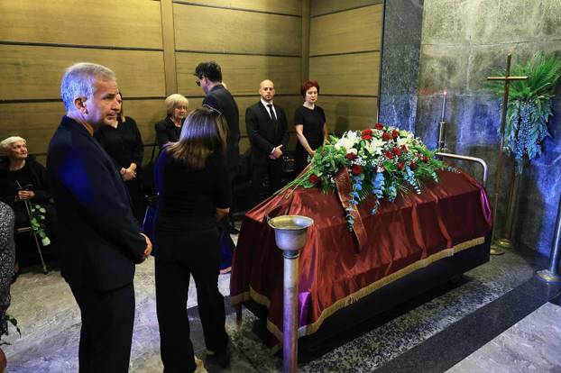 Zagreb: Posljedni ispraćaj novinara Roberta Valdeca 