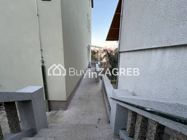 FOTO Ovih zatrpanih 12,5 m2 u Zagrebu prodaju za 84.000 €! Tu je i lođa - ali postoji ova caka