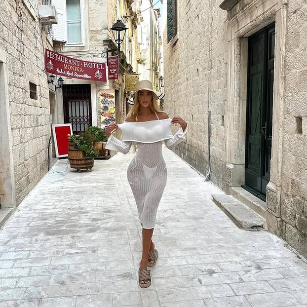 FOTO Kakve fotke! Pogledajte zavidnu liniju Lare - naše domaće fitness influencerice