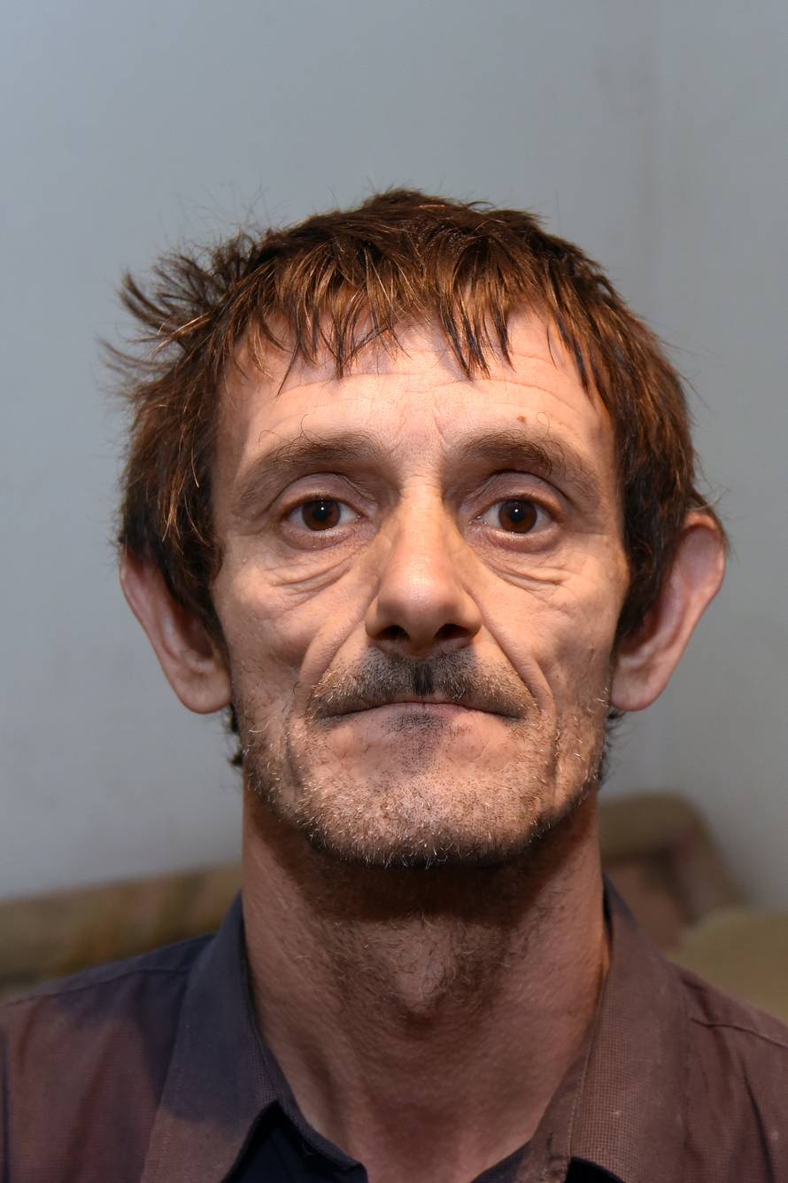 Vapaj: Jedem svaki treći dan i živim u zgradi koja se raspada