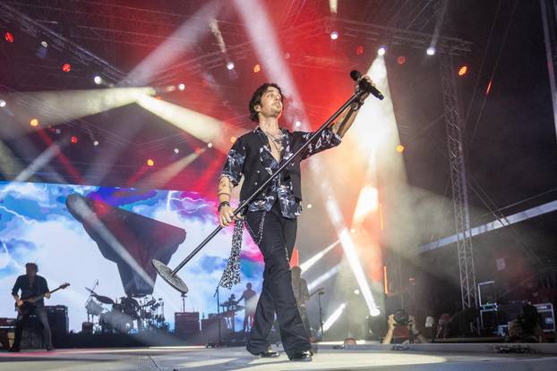 Pula: Parni valjak održao koncert u prepunoj Areni 