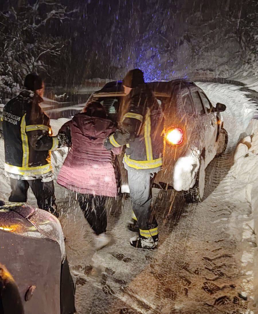 Snažno nevrijeme u Srbiji: Kaos zbog snijega, tisuće bez struje, našli tijelo smrznutog muškarca