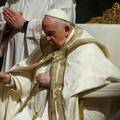 Vatikan: 'Papa Franjo dobro se oporavlja nakon operacije'
