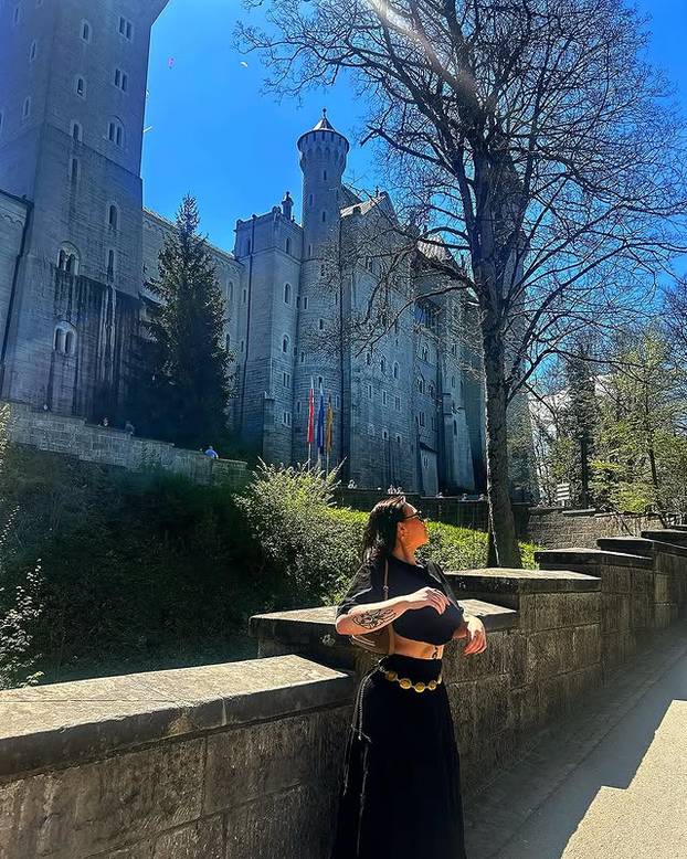 FOTO Skinula je gotovo 90 kila i pokazala svoje vruće tijelo: 'Izgledaš kao prava boginja'