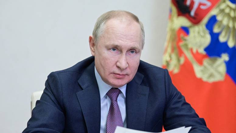 Putin: 'Europa si je sama kriva za nagli skok cijena plina'