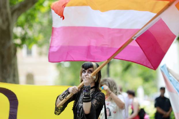 Zagreb: 25. Povorka ponosa LGBTIQ zajednice "Korak po korak, iskorak!"