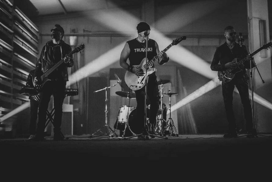 Dečko Danijele Martinović za 24sata o novoj pjesmi: Podsjeća na mnoge životne situacije...