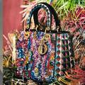 Art unikati: Umjetnici su oslikali novu kolekciju Lady Dior torbica