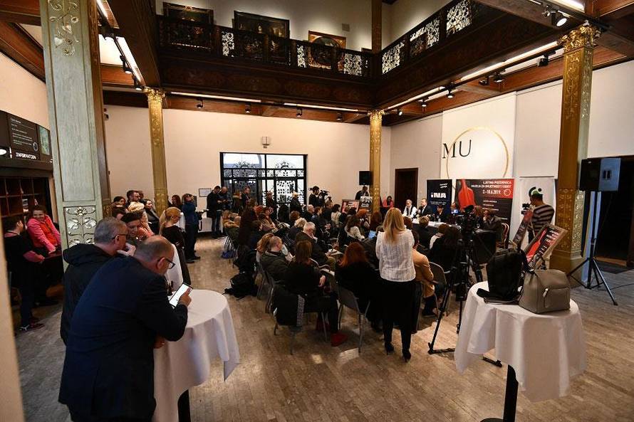 Večeri na Griču otputovale u Muzej za umjetnost i obrt