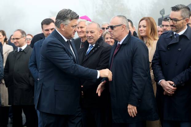 Svečanost puštanja u promet dionice autoceste A11 Lekenik - Sisak