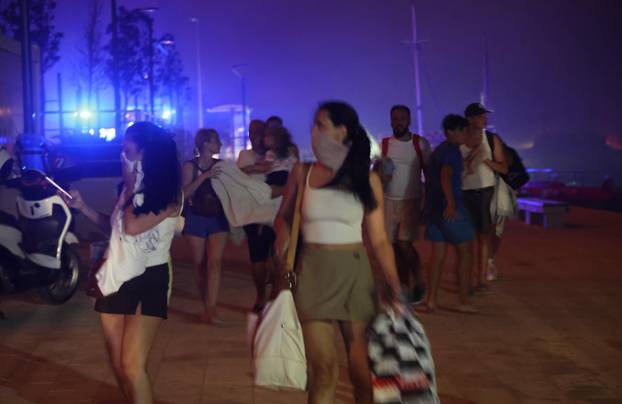 Omiš: Katastrofalna noć na požarištu kod Omiša.
