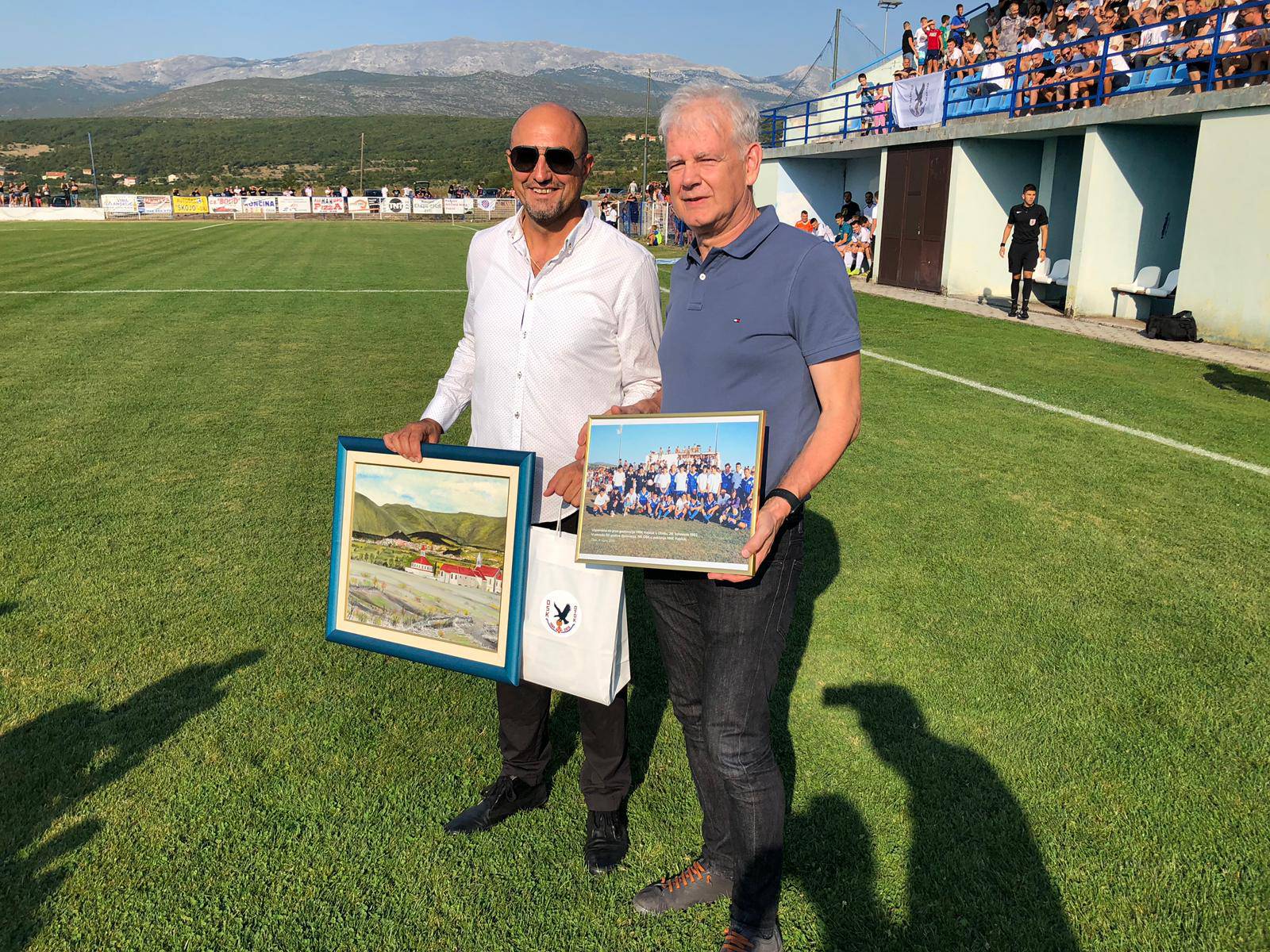 Hajduk im zabio petardu za 50. rođendan kao najljepši poklon...