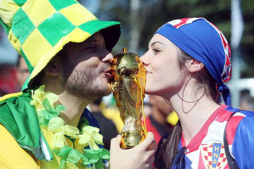 Hrvatski navija?i u objektivu Pixsella kroz 10 godina