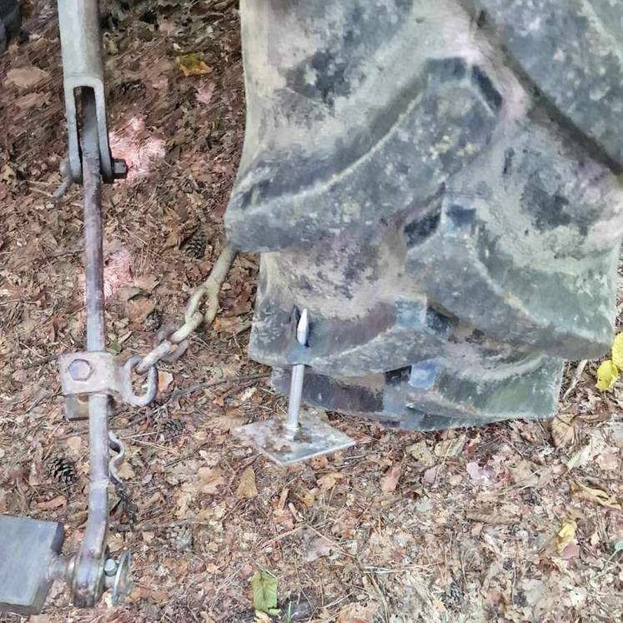 Po šumi kod Oroslavja netko postavio šiljke i stupove: 'Nije šala, netko je mogao poginuti'