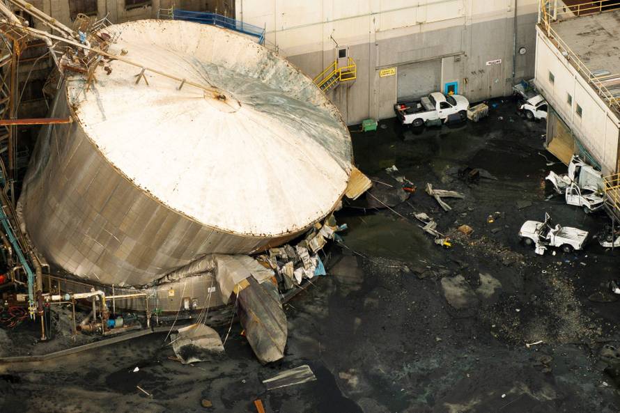 Aftermath of a chemical tank rupture at the Nippon Dynawave Packaging pulp and paper mill in Longview