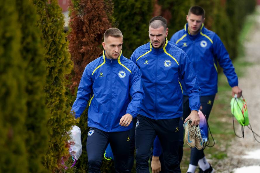 Sarajevo: Trening nogometne reprezentacija BiH uoči finalne utakmice doigravanja za Svjetsko prvenstvo