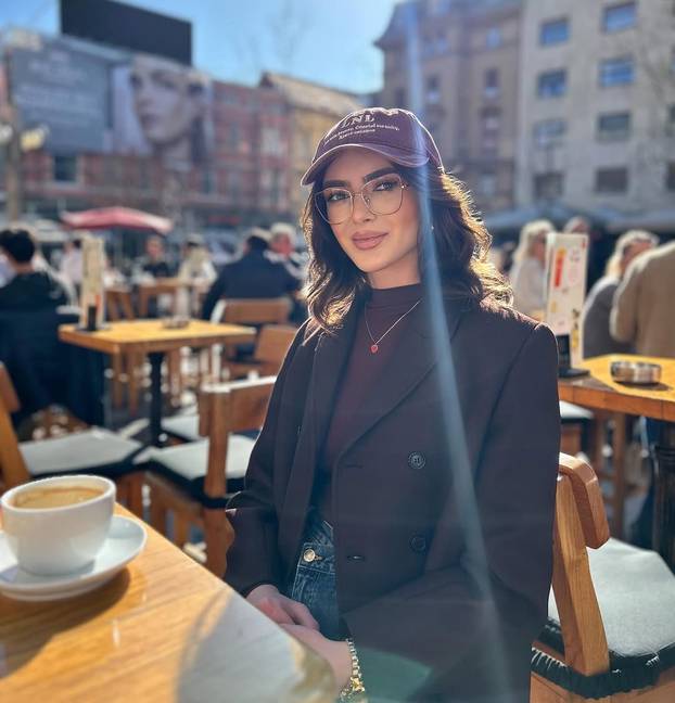 FOTO Sjećate li se Klare iz Braka na prvu? Sad više nije plavuša, pogledajte kako se promijenila!