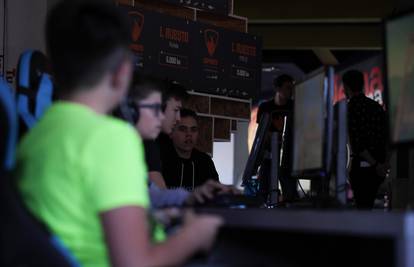 Uživo iz Zagreba: Završnica Esports prvenstva Hrvatske