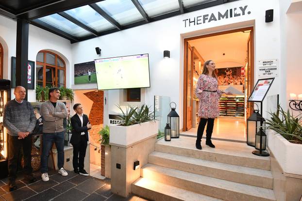 Varaždin: Otvorena prva samostalna izložba Ivone Dragičević