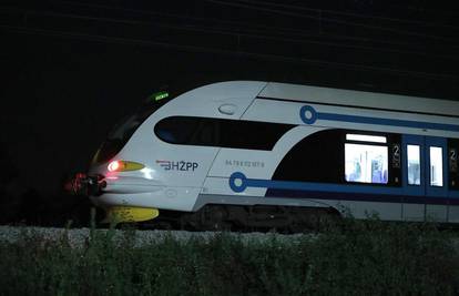 HŽ nastavlja tradiciju: Prvi direktni vlak od Osijeka do Splita zakasnio čak 83 minute