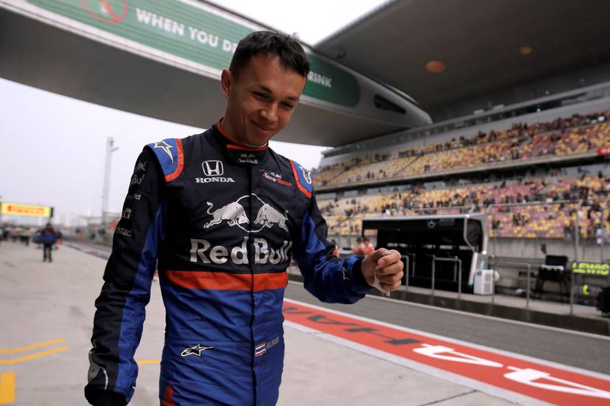 Malo lakiranja i bit će k'o nov! Zabio se u ogradu s 200 km/h