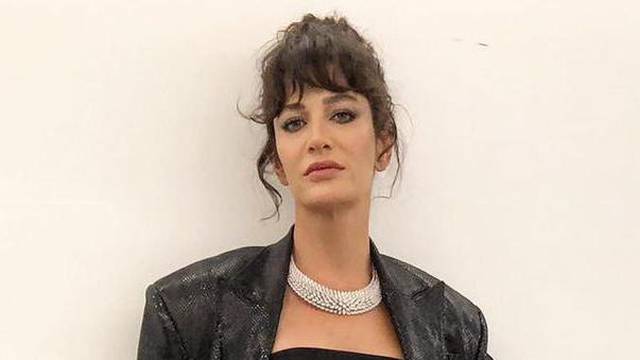 Turska glumica prije 13 godina digla tužbu radi snimke na kojoj se ljubi, spor dobila tek sada...