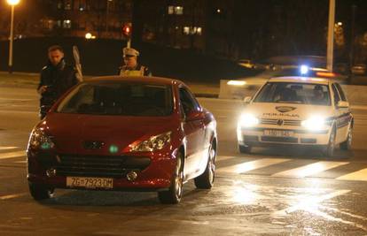 Peugeotom teško ozlijedio dječaka (15) na pješačkom 