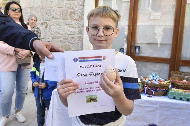 Vodice: 13. Tradicionalni turnir u tucanju jaja