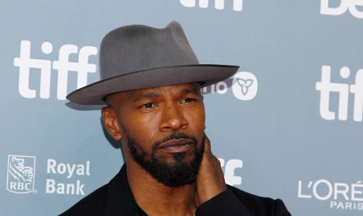 Jamie Foxx: 'Boljela me glava. Tražio sam tabletu, a onda sam se probudio 20 dana kasnije...'