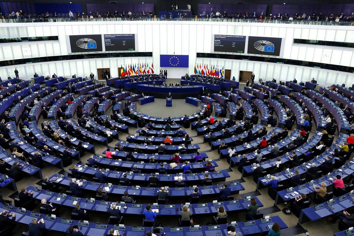 Zabranili su neprijavljene prosvjede protiv covid potvrda kod Europskog parlamenta