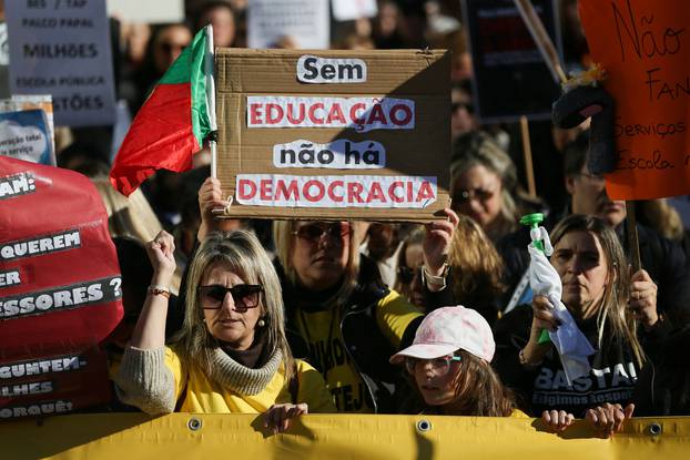 School workers demonstrate for better salaries and working conditions in Lisbon