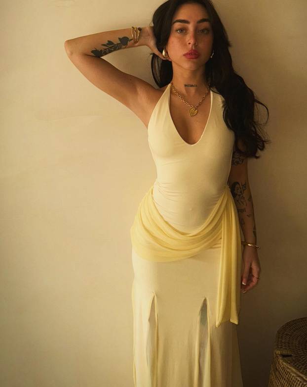 FOTO Argentinska pjevačica je ostavila Yamala zbog realovca?!