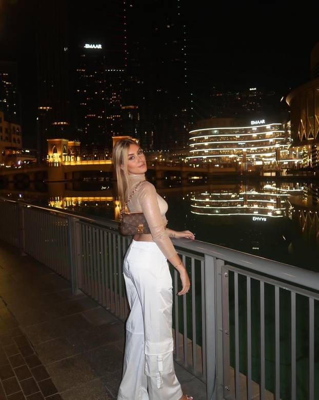 Alisha je prošlost. Zvijezda Brazila sad se spetljala s kćeri legende Arsenala. Tek joj je 19