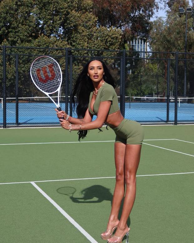 FOTO Ima top tijelo i tajnim poslom zarađuje bogatstvo: 'Ne tražite me novac, nađite posao'