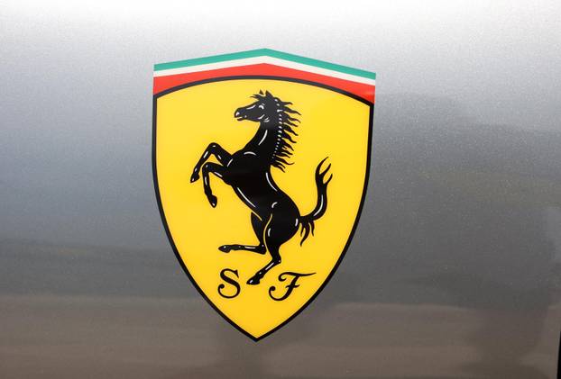 Šibenik: Turneja Ferrari Cavalcade 2026. s više od 120 Ferrarija na šibenskoj rivi