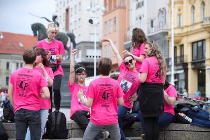 Unatoč zabrani učenici se na Trgu bana Jelačića okupljaju za norijadu
