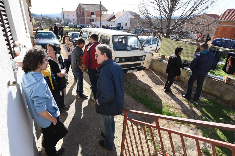 Socijalni radnici  danas nisu došli po djecu, obitelj u strahu